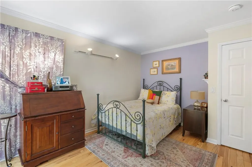24 Westwood Circle Irvington NY 10533