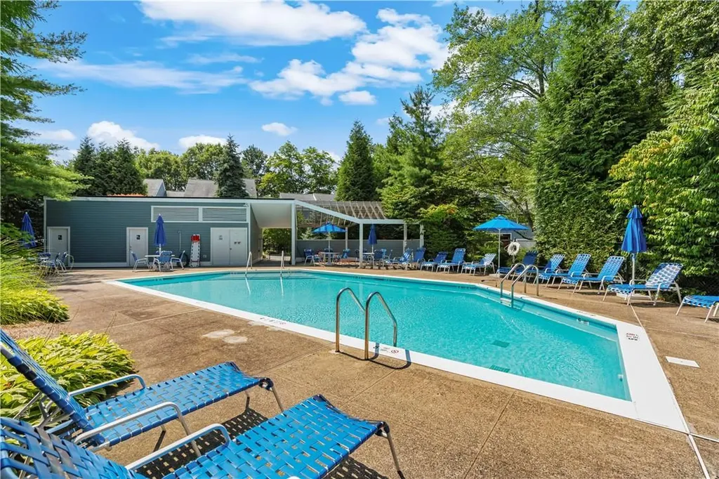 24 Westwood Circle Irvington NY 10533
