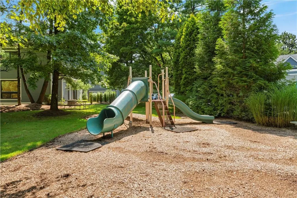 24 Westwood Circle Irvington NY 10533