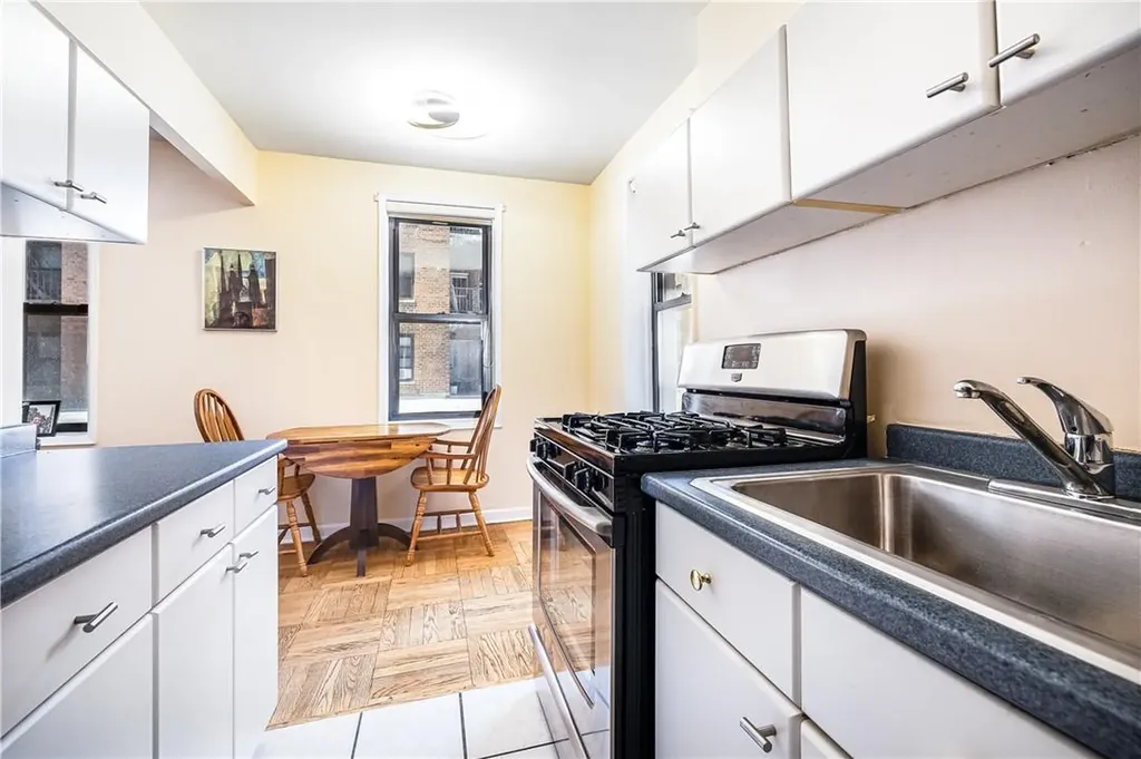16 N Broadway White Plains NY 10601