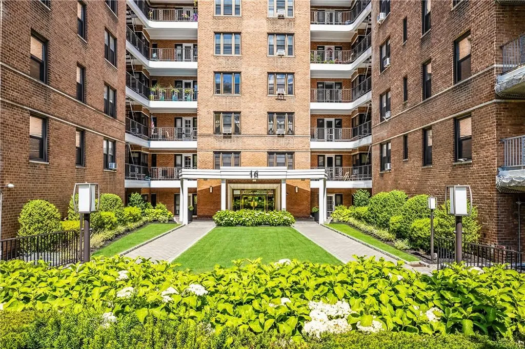 16 N Broadway White Plains NY 10601