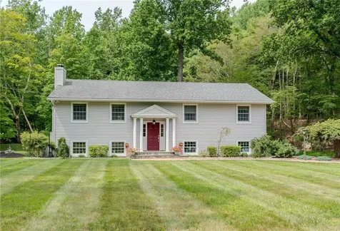 3 Larkspur Drive Hopewell Junction NY 12533