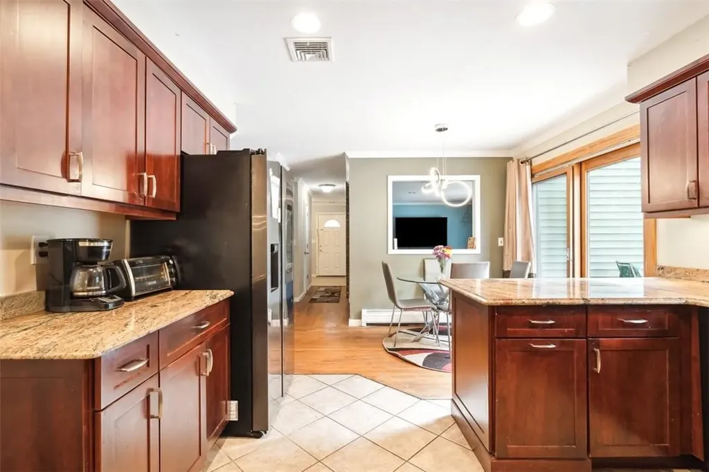 14 Pelham Avenue Nanuet NY 10954