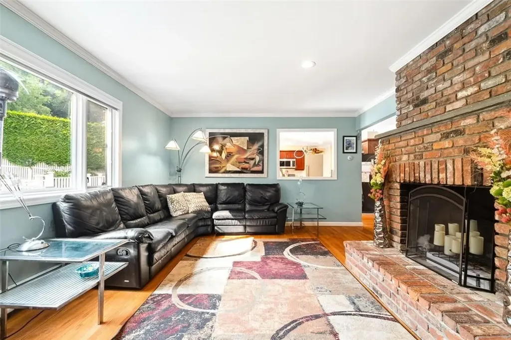 14 Pelham Avenue Nanuet NY 10954