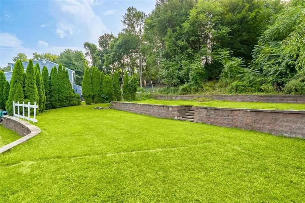 14 Pelham Avenue Nanuet NY 10954