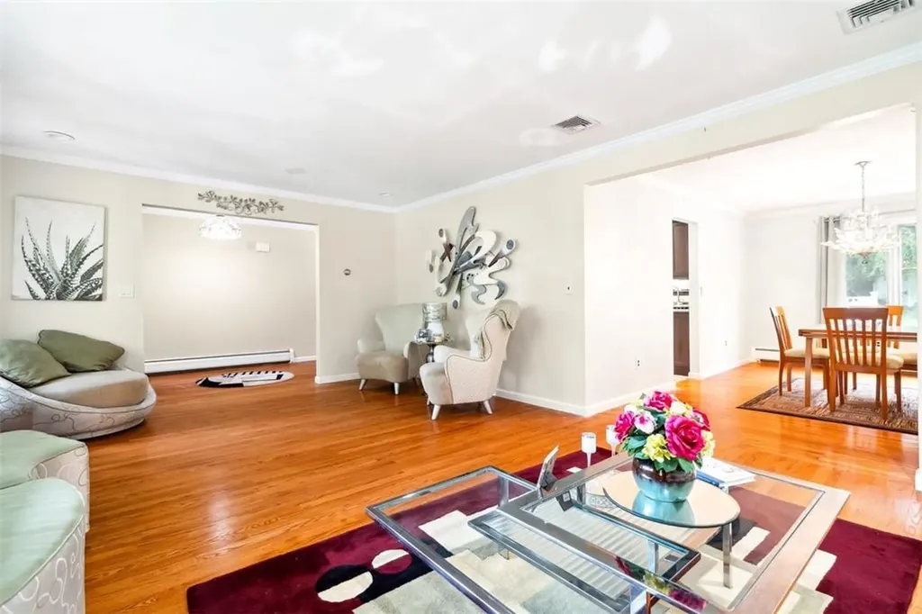14 Pelham Avenue Nanuet NY 10954