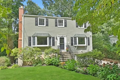 90 Lake Shore Drive Pleasantville NY 10570
