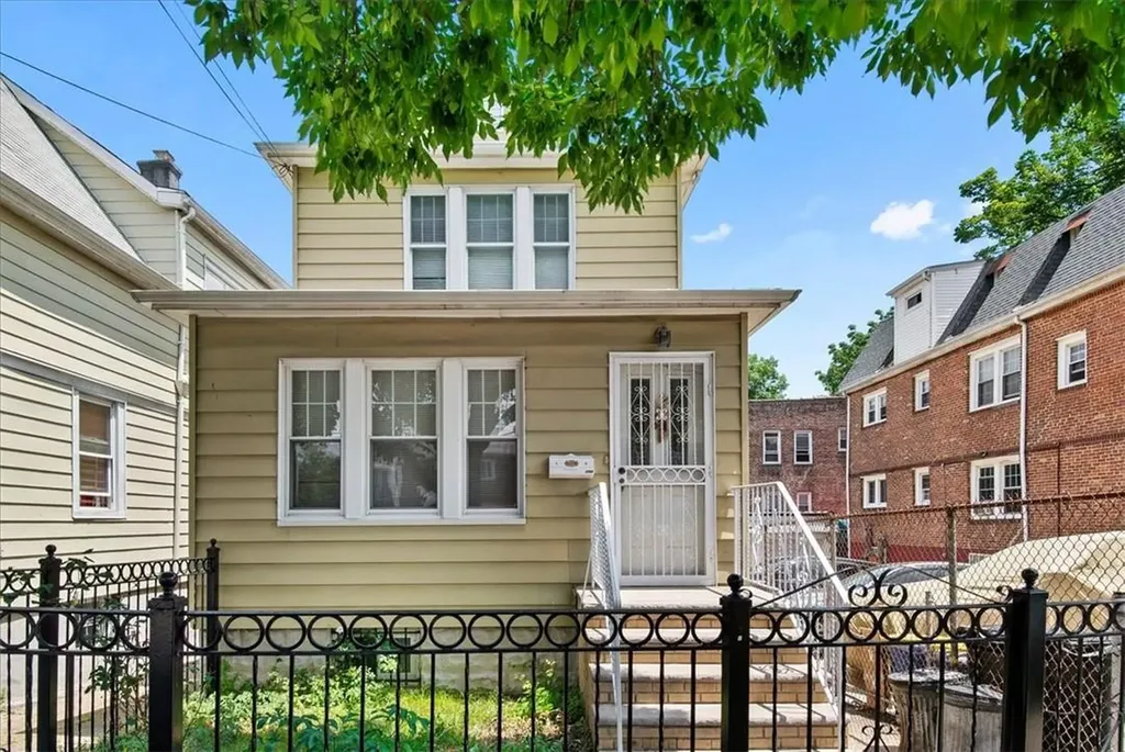 1104 Virginia Avenue Bronx NY 10472