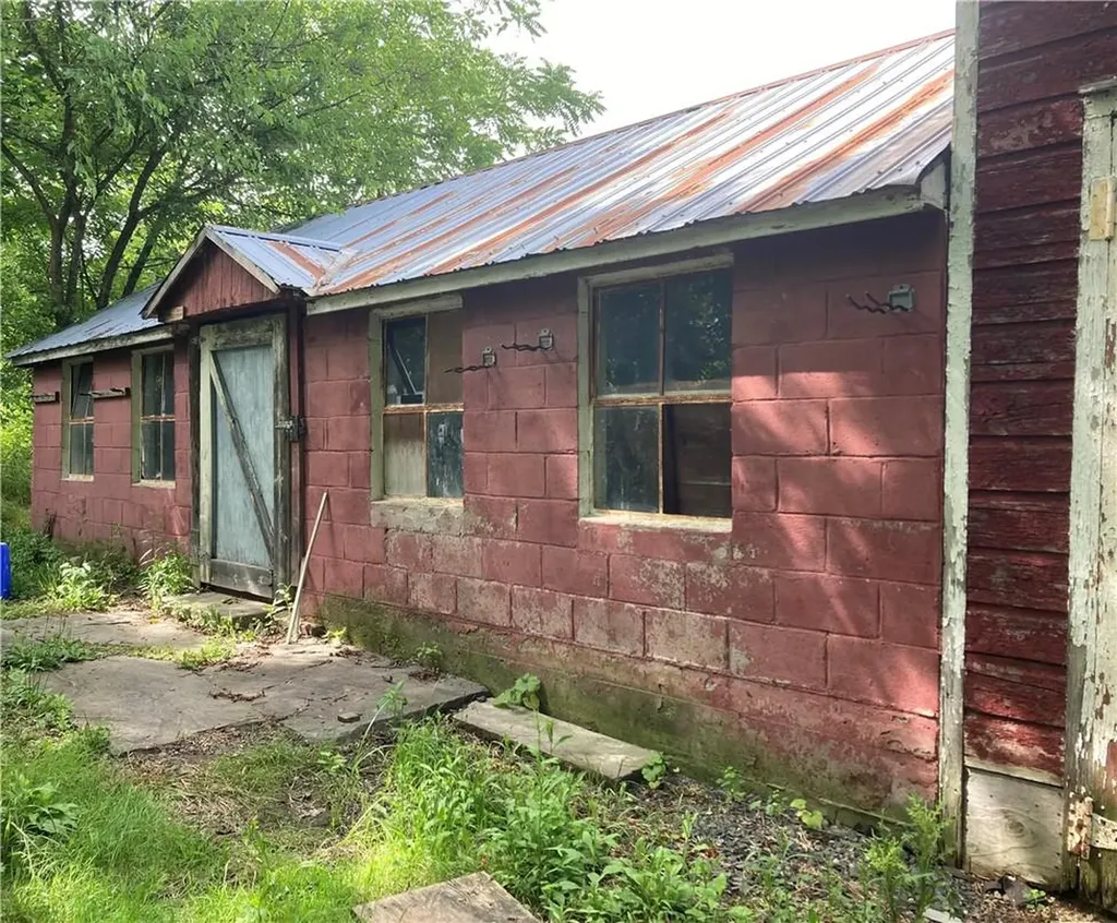 1605 Albany Post Road Wallkill NY 12589
