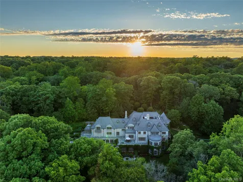 17 Cowdray Park Drive Armonk NY 10504