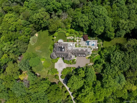 17 Cowdray Park Drive Armonk NY 10504