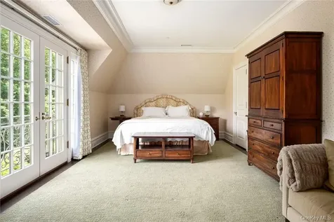 17 Cowdray Park Drive Armonk NY 10504