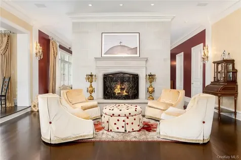 17 Cowdray Park Drive Armonk NY 10504