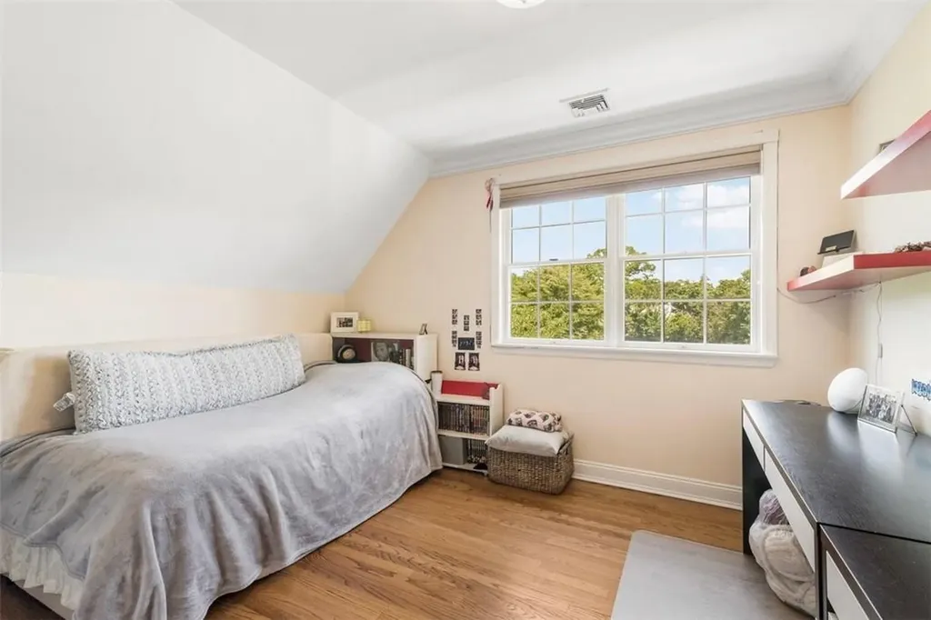 333 Frank Avenue Mamaroneck NY 10543