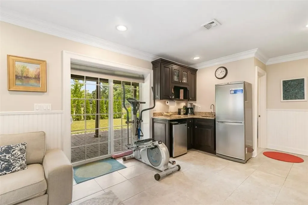 333 Frank Avenue Mamaroneck NY 10543