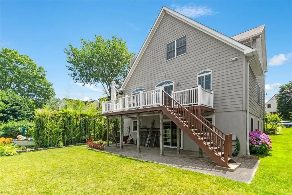 333 Frank Avenue Mamaroneck NY 10543