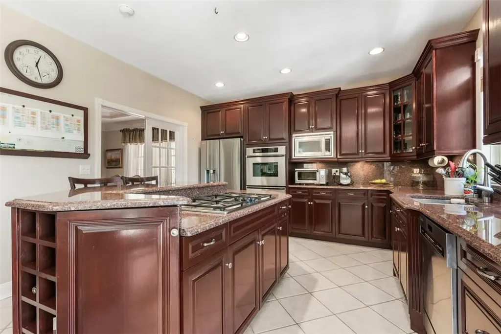 333 Frank Avenue Mamaroneck NY 10543