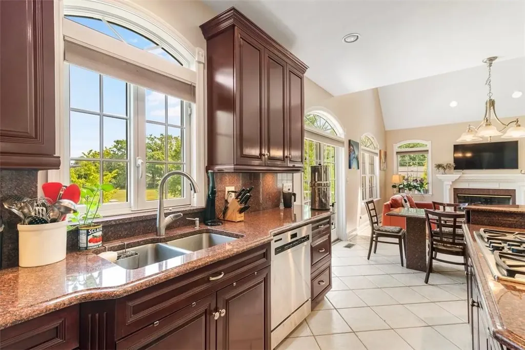 333 Frank Avenue Mamaroneck NY 10543