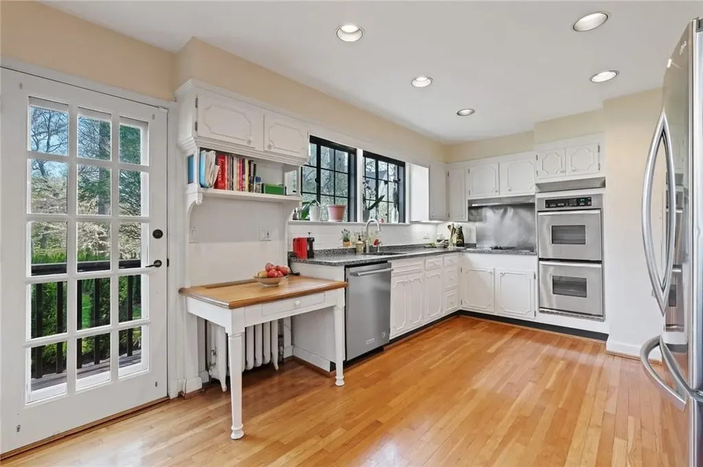 27 Bretton Road Scarsdale NY 10583
