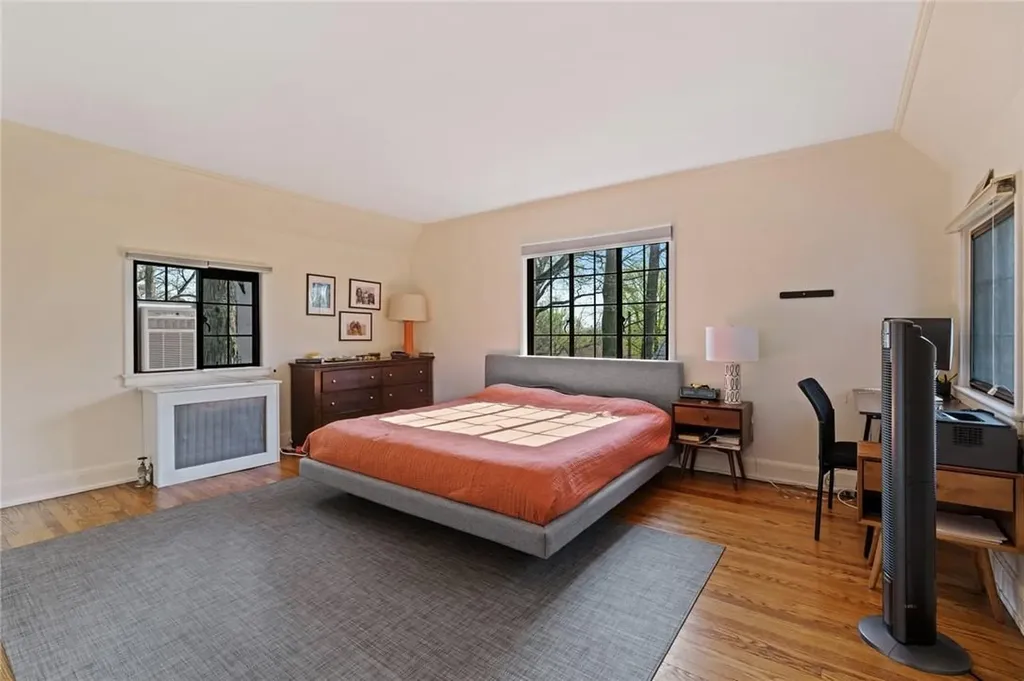27 Bretton Road Scarsdale NY 10583