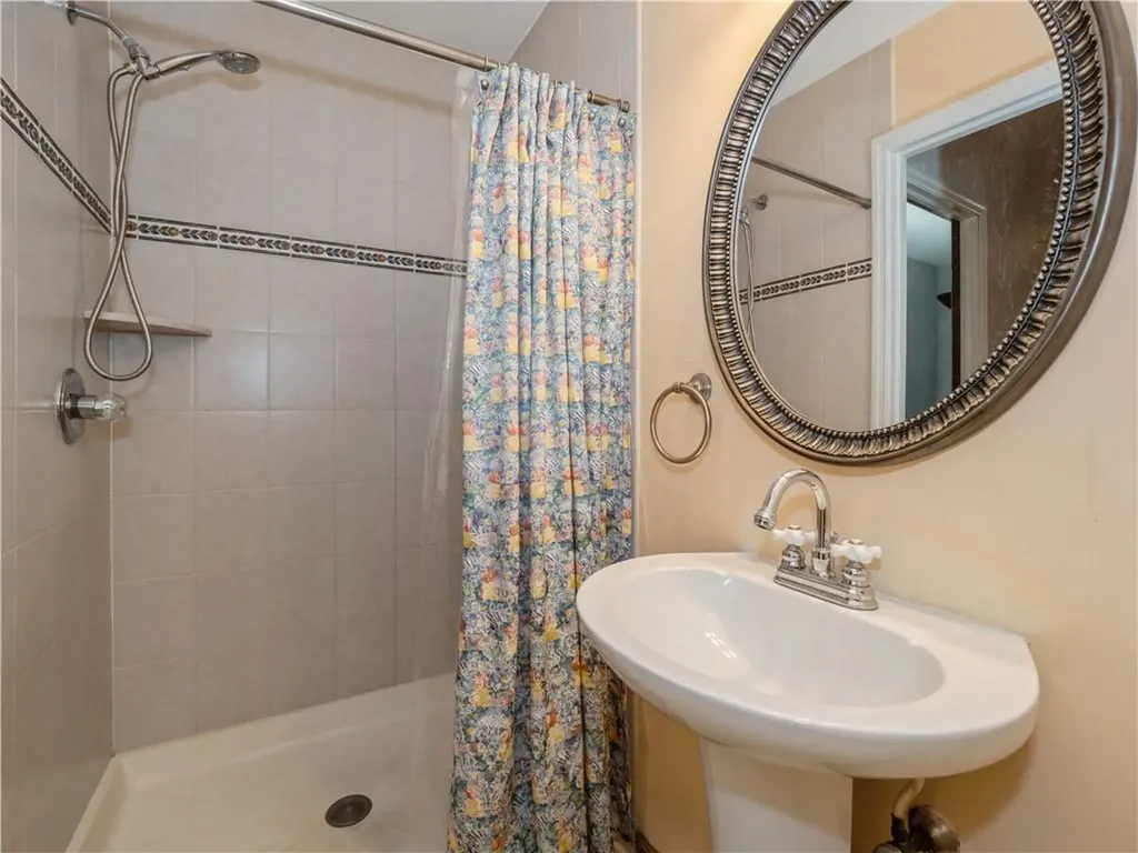 101 Sutton Park Road Poughkeepsie NY 12603
