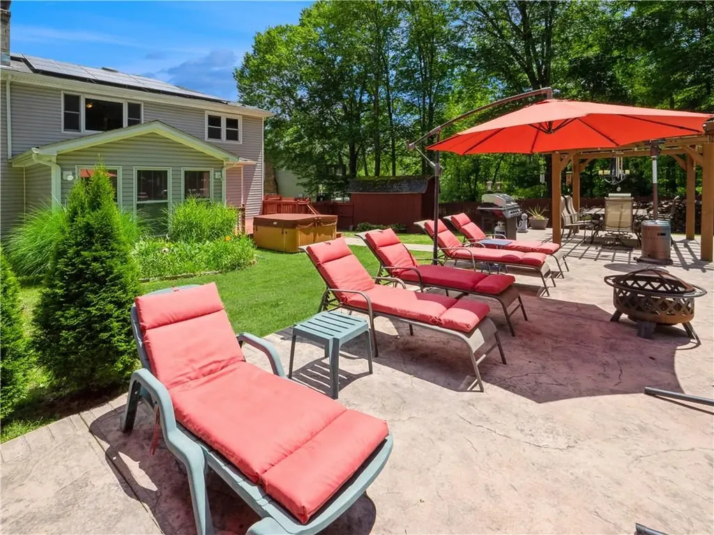 101 Sutton Park Road Poughkeepsie NY 12603