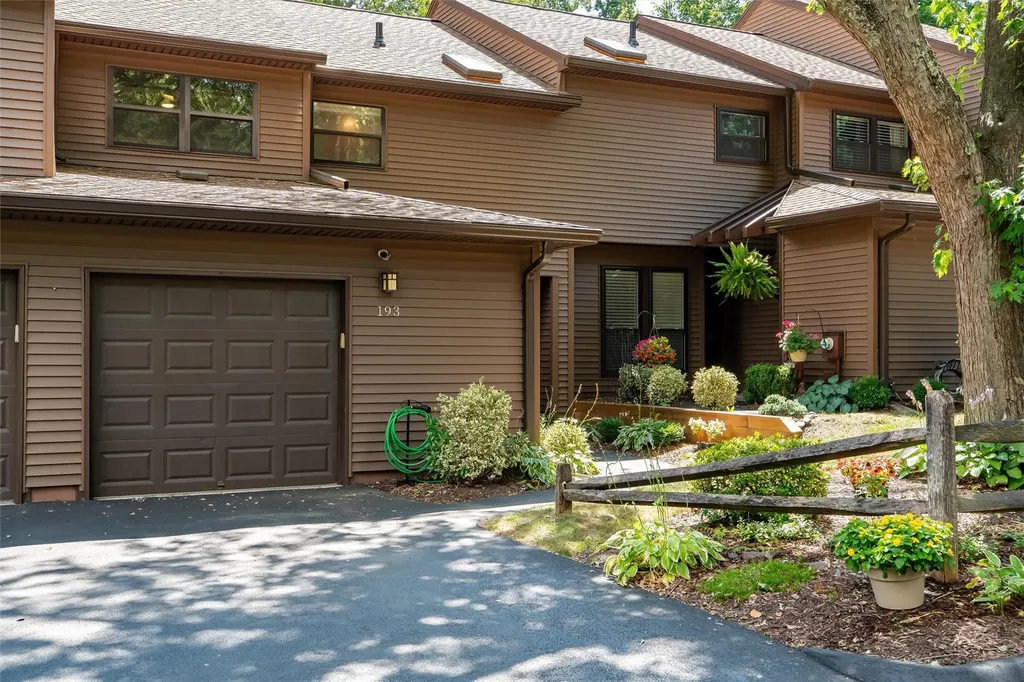 193 Woods Brooke Circle Ossining NY 10562