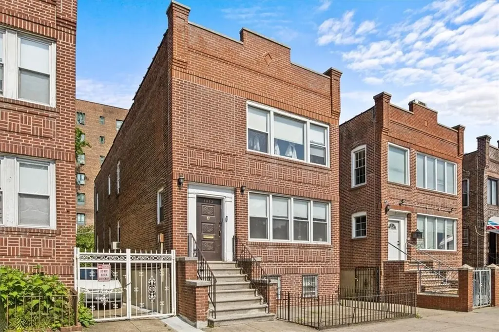 1412 White Plains Road Bronx NY 10462