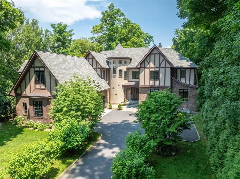 173 Secor Road Scarsdale NY 10583