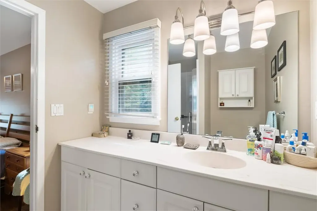 17 Derby Lane Ossining NY 10562