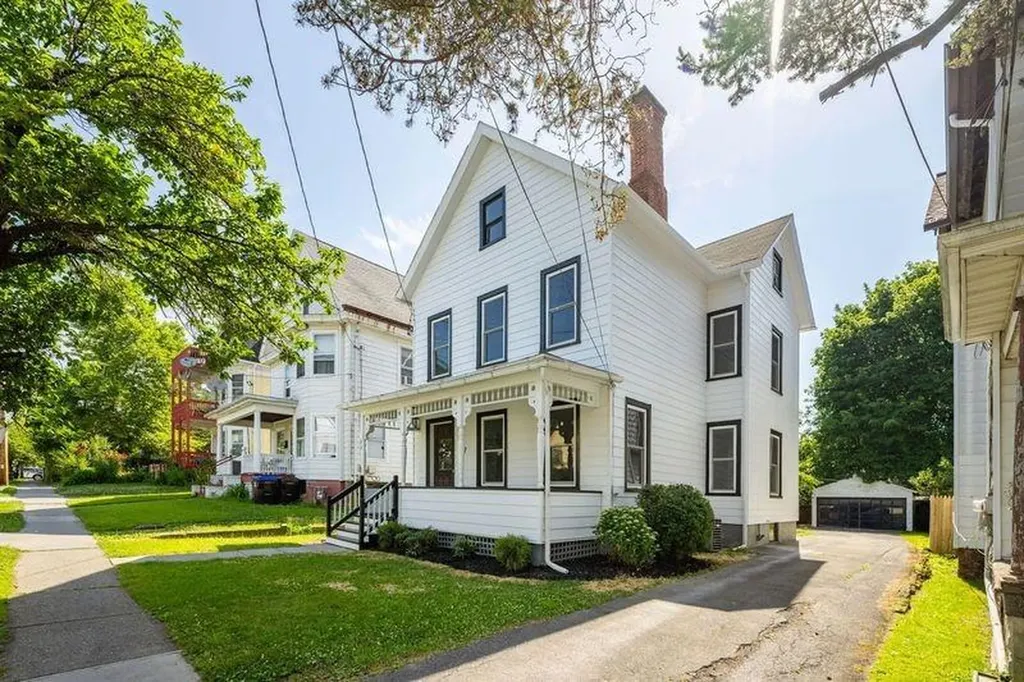 17 Corlies Avenue Poughkeepsie NY 12601