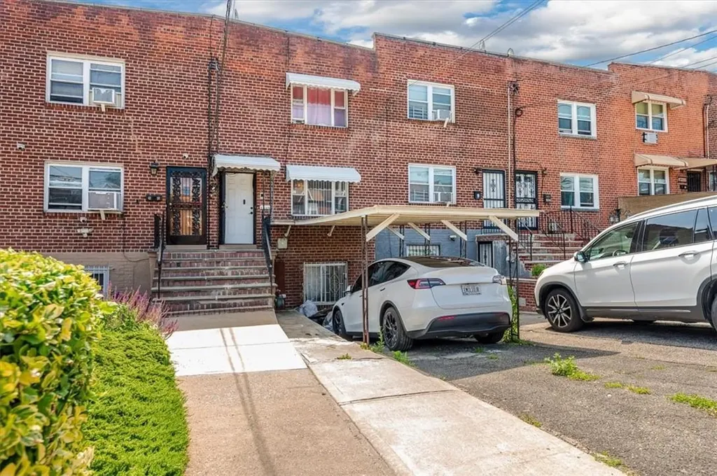 4108 Paulding Avenue Bronx NY 10466