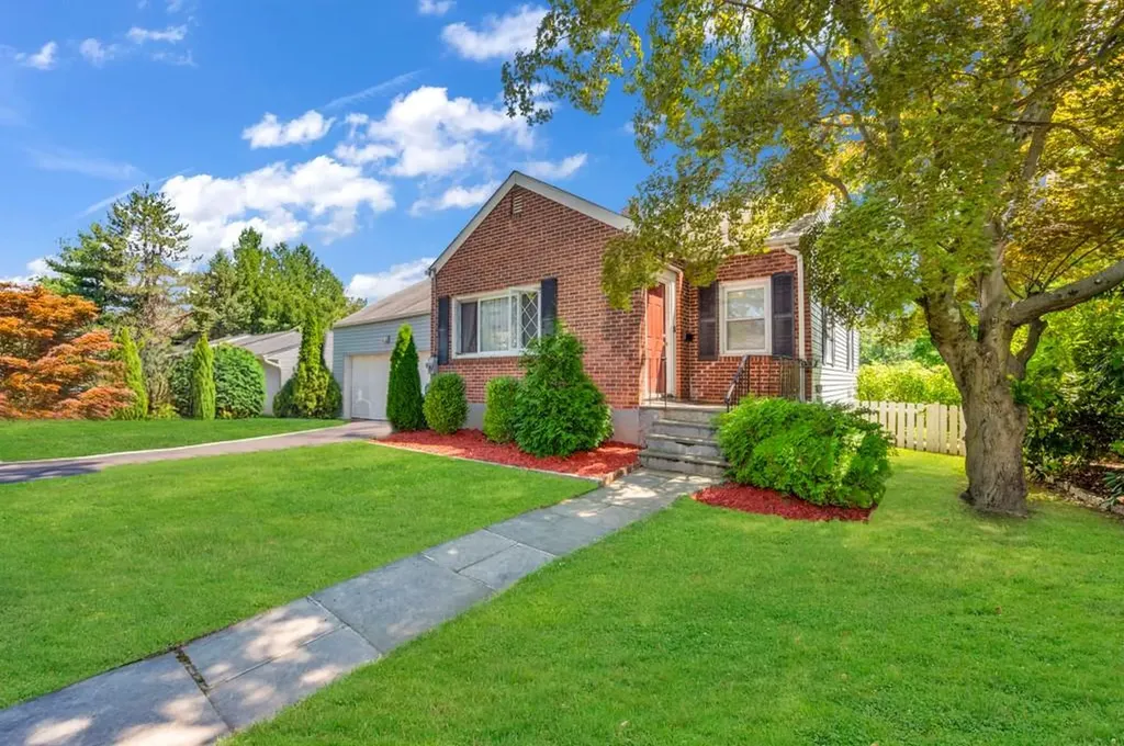 10 Cloverdale Avenue White Plains NY 10603