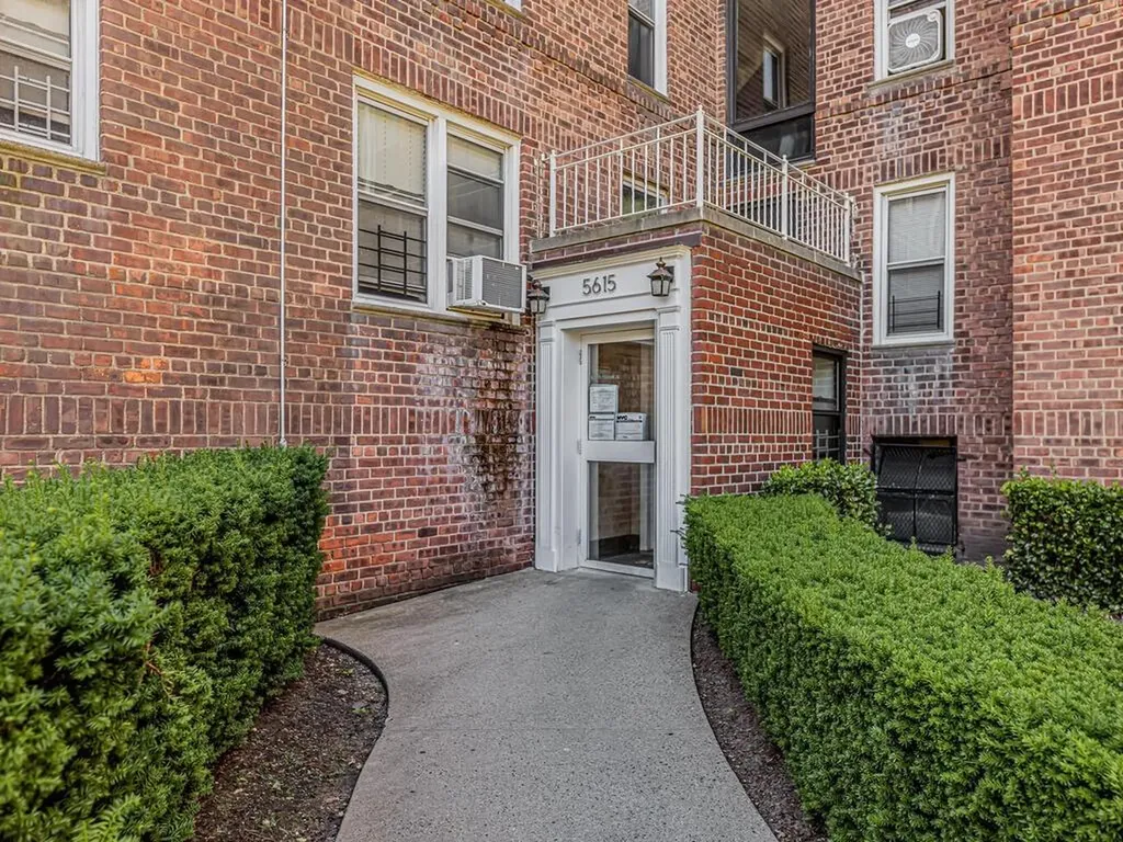 5615 Netherland Avenue Bronx NY 10471