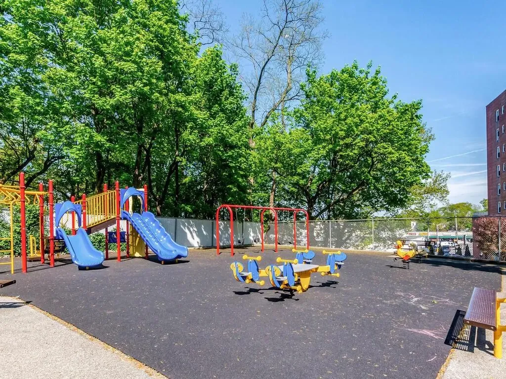 5615 Netherland Avenue Bronx NY 10471