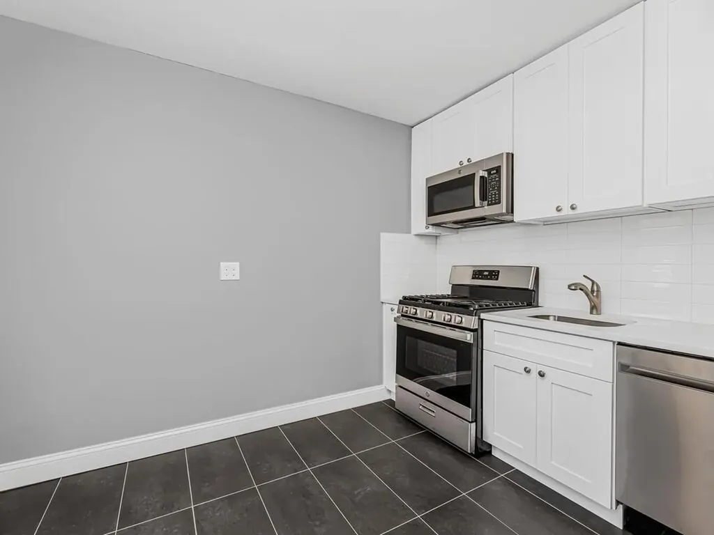 5615 Netherland Avenue Bronx NY 10471