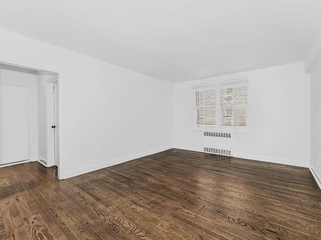 5615 Netherland Avenue Bronx NY 10471
