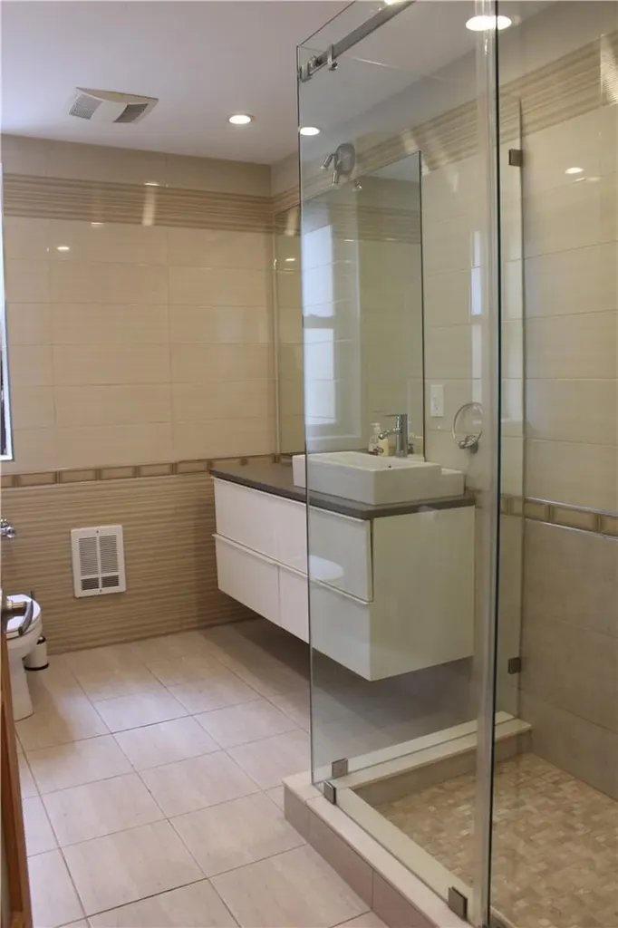 675 Walton Avenue Bronx NY 10451