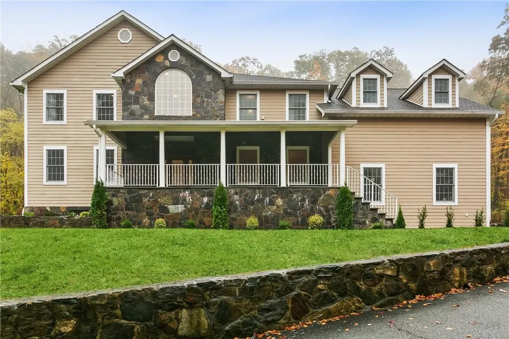 1674 Route 9 Garrison NY 10524