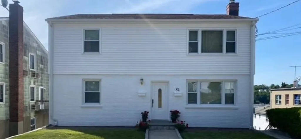 81 Gordon Street Yonkers NY 10701