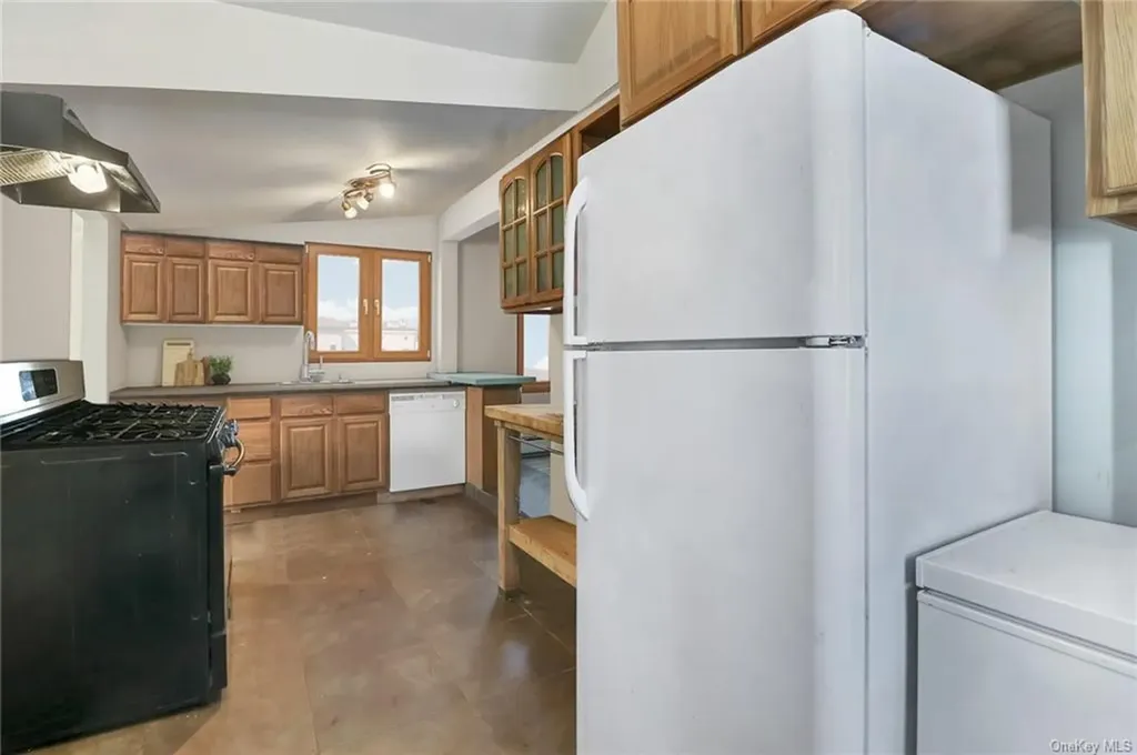 3760 State Route 52 Pine Bush NY 12566
