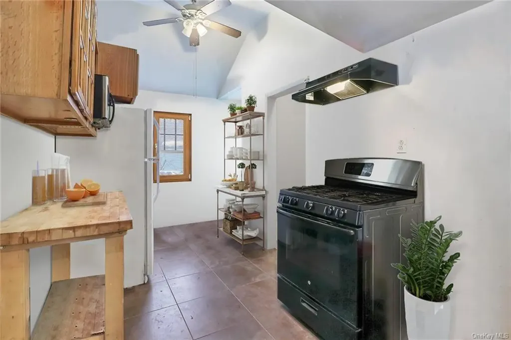 3760 State Route 52 Pine Bush NY 12566