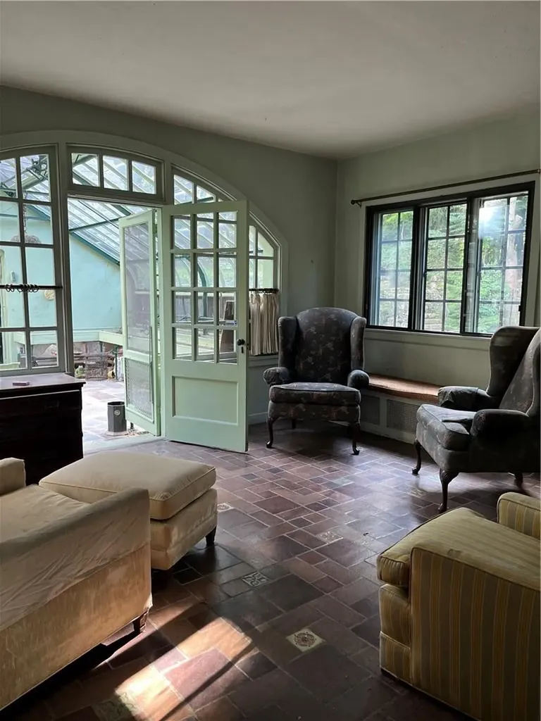 111 Lefurgy Avenue Dobbs Ferry NY 10522