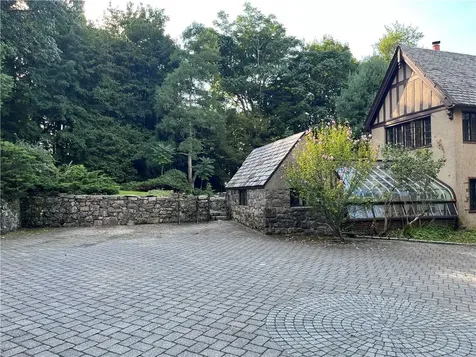 111 Lefurgy Avenue Dobbs Ferry NY 10522