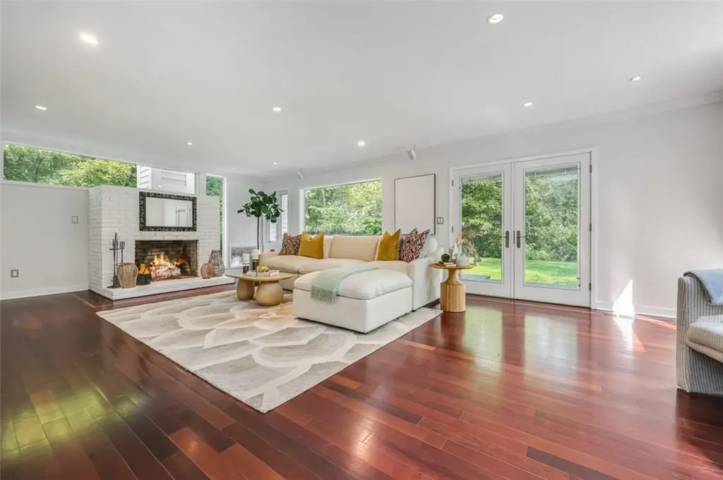 106 Westchester Avenue Pound Ridge NY 10576