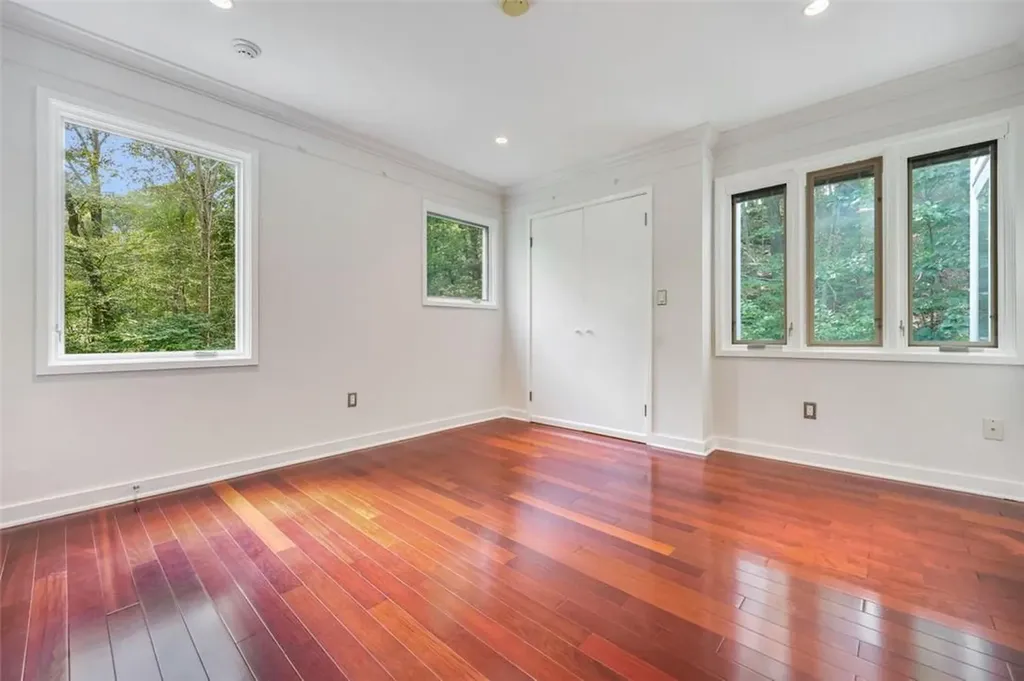 106 Westchester Avenue Pound Ridge NY 10576