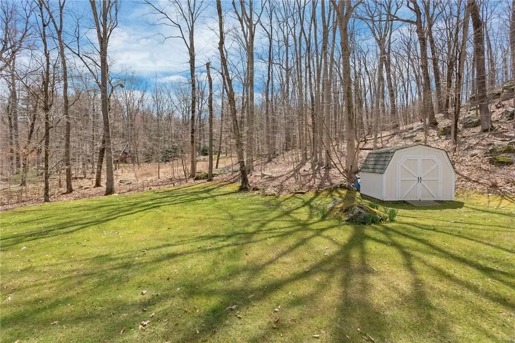 106 Westchester Avenue Pound Ridge NY 10576