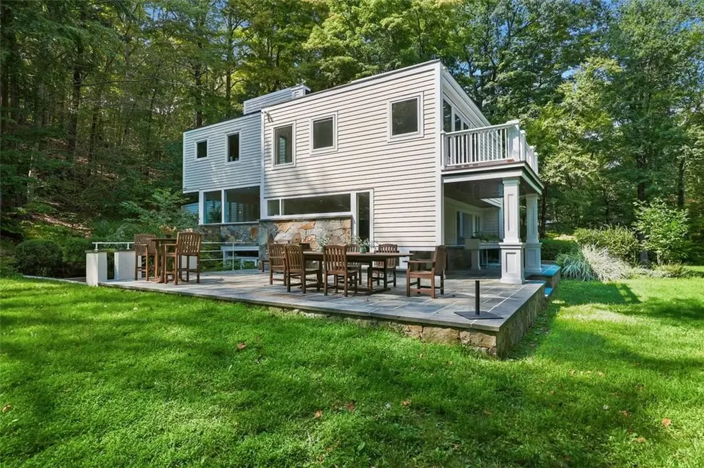 106 Westchester Avenue Pound Ridge NY 10576