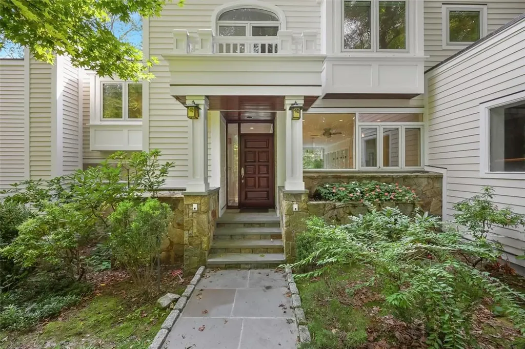 106 Westchester Avenue Pound Ridge NY 10576