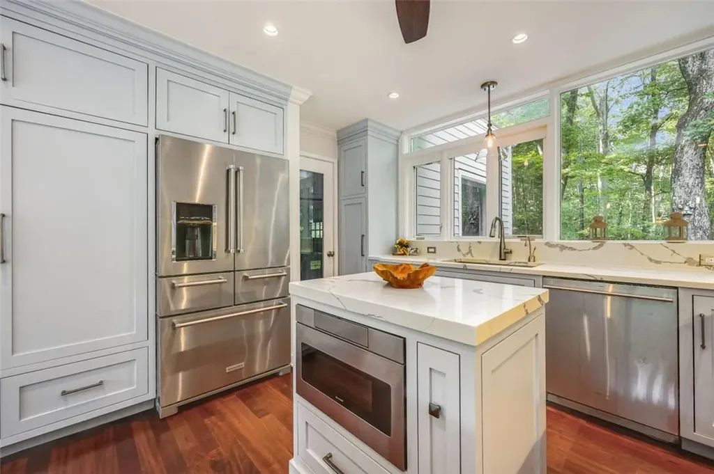 106 Westchester Avenue Pound Ridge NY 10576